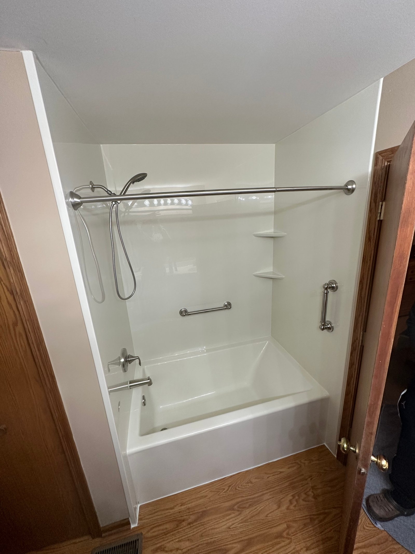 Bathroom after remodel 4